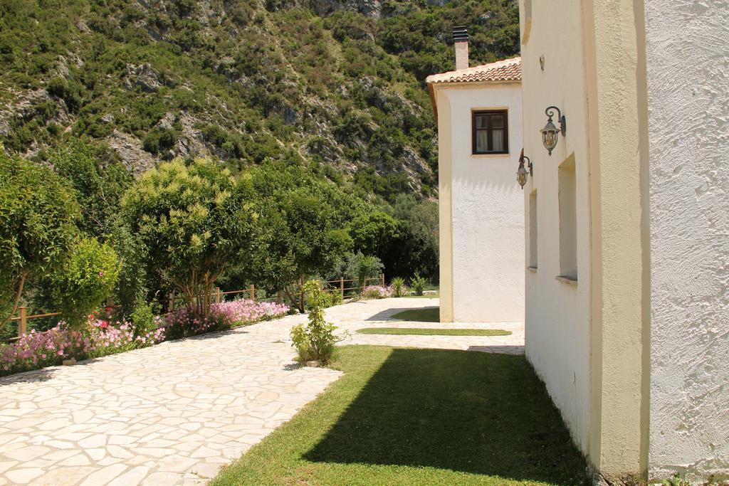 Πηγές Ξενοδοχείο Γλυκή Εξωτερικό φωτογραφία